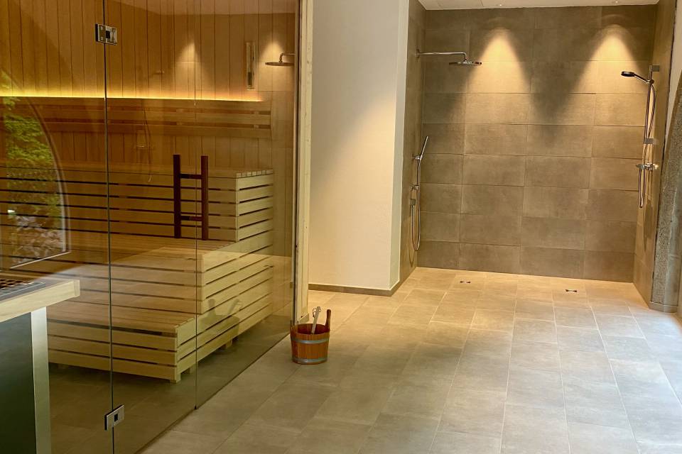 sauna: schwitzen mit ausblick - Hotel Schloßmühle