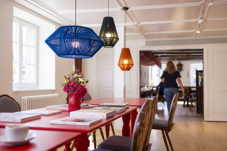 Materialien aus der Region und internationales Design in unserem Designhotel im Schwarzwald: In unserem Schwarzwald-Designhotel erwarten dich: - Hotel Schloßmühle